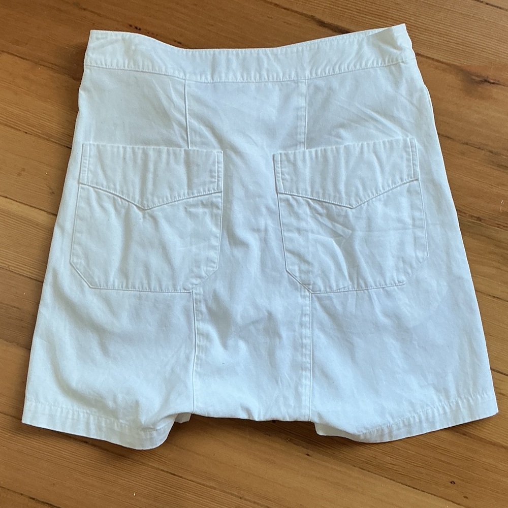 Bassike White Button-Detail Skirt Shorts - Picture 3 of 9